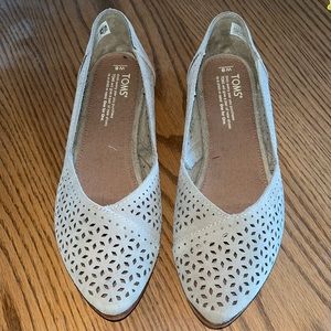 TOMS taupe colored flats.